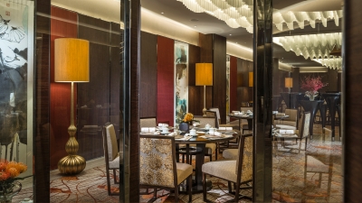 Zhuo Yue Xuan of Four Seasons Hotel Shenzhen won the 2014 Hurun Presidential Award for Top Chinese Restaurant  