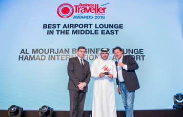 Mr. Abdulaziz Al Mass (centre), Vice President, Commercial and Marketing at Qatar Airways received the award of Best Airport Lounge in the Middle East