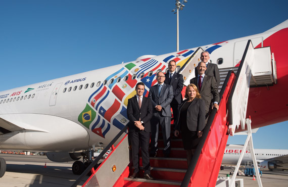 Iberia celebrates 70 years of service to Latin America with a special aircraft that will fly from Madrid to Buenos Aires 