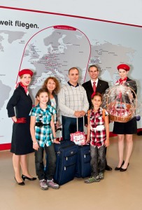 Family Boyarkina with Marcus Puffer (2. from right) and airberlin flight attendant