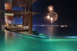 Hilton Pattaya today announced fabulous food and beverage offers in line with Pattaya International Fireworks Festival 2012, one of Pattaya’s famous festivals, which will take place from November 30, 2012 to December 1, 2012 at Pattaya Beach. Credit: Hilton Hotels & Resorts. 