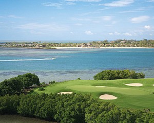 Play golf in Mauritius