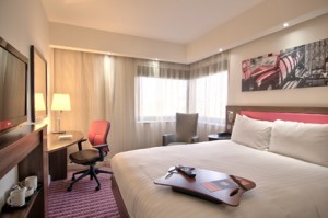 Hampton Hotels, the global brand of nearly 1,900 hotels, today announced the official opening of its latest property, the 188-room Hampton by Hilton London Luton Airport. Credit: Hampton Hotels.