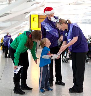 London 2012 volunteers return for Heathrow’s Christmas getaway