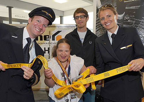 Lufthansa Cargo promotes social inclusion sourcing its bright yellow lashing straps from Werkstätten für Behinderte Rhein-Main e.V. helping handicapped persons