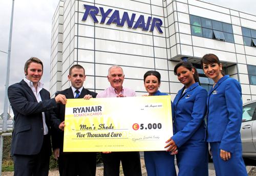 Ryanair donates to the Men’s Sheds Association from the sale of Ryanair’s “Fly to Win” scratchcards
