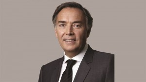 Dorchester Collection’s COO François Delahaye honored with ‘Manager of the Year 2013’ award by the European Hotel Managers Association