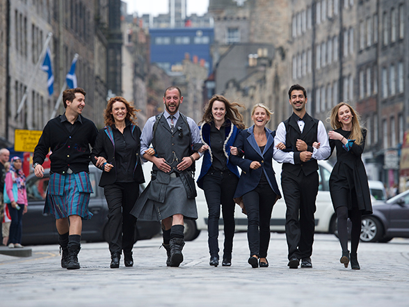 Carlson Rezidor: Five-star property G&V Royal Mile Hotel Edinburgh reveals its new uniforms