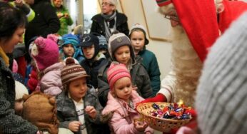 Finnish Santa Claus Joulupukki landed in Budapest to meet children in numerous locations throughout Hungary