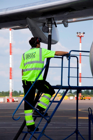 Baltic Ground Services signs 7-year long cooperation agreement with Radom-Sadków Airport in Poland 