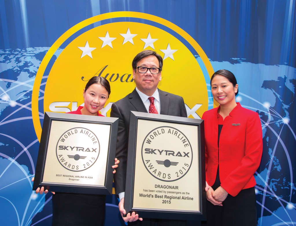 Dragonair Chief Executive Officer Algernon Yau (middle) represented the airline at the Skytrax award presentation at the Paris Air Show.