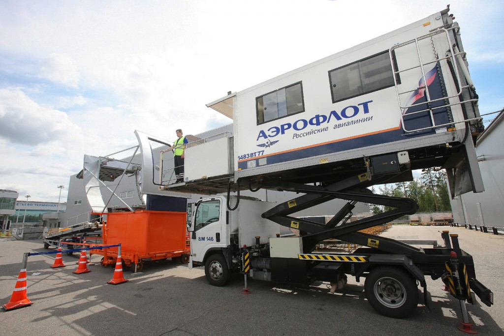 Aeroflot launches series of simulators fitted with real aircraft elements as part of its ground-staff training programme  