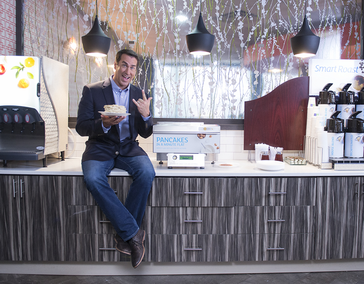 IHG appoints comedian Rob Riggle as the Holiday Inn Express® brand’s very first Creative Director and Breakfast Excellence Honcho  