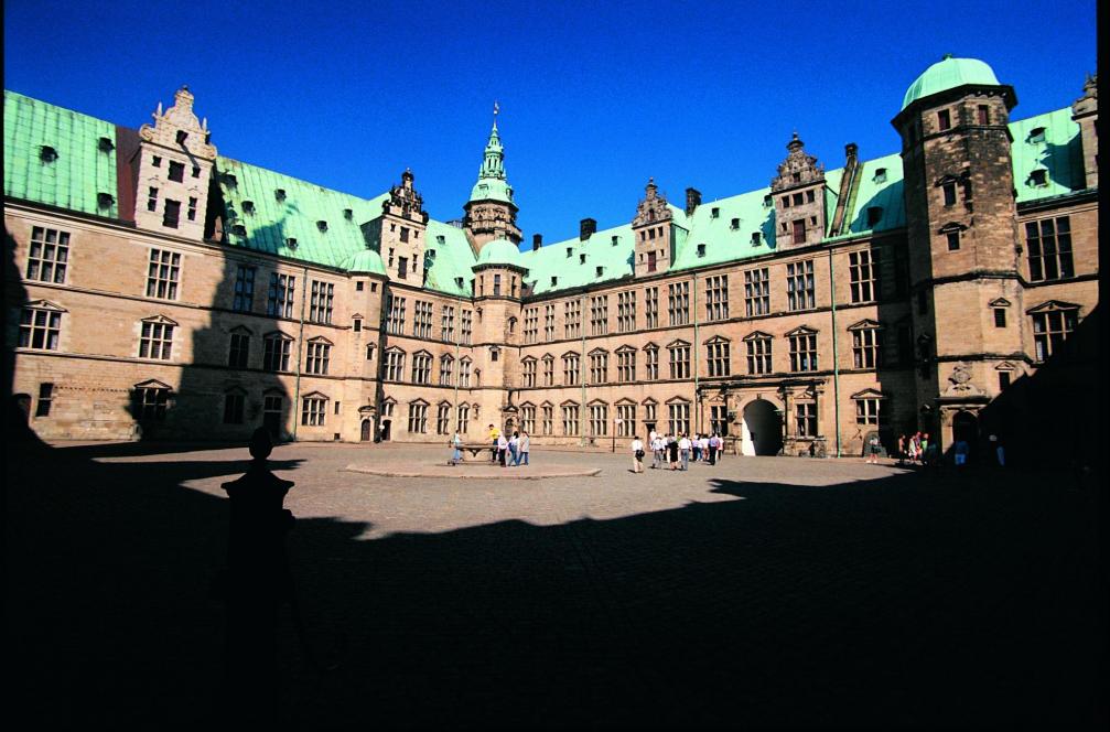 Kronborg Castle in Denmark to host festival of theatre, cinema and concerts in August 2016 to mark 400th anniversary of Shakespeare