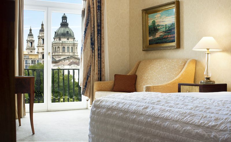 Ritz-Carlton: The Elizabeth Park Hotel, Budapest opens in 2016 following an extensive renovation program 