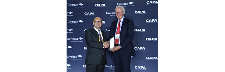Qatar Airways Senior Vice President South East Asia and South West Pacific, Mr. Marwan Koleilat (left), accepting the award for Asia Pacific Airline of the Year on behalf of the airline at the 2015 CAPA Aviation Awards for Excellence.