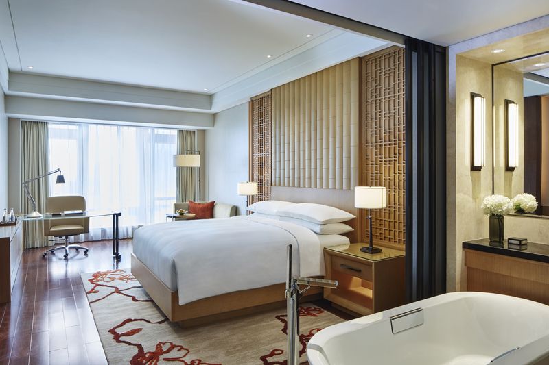 Marriott Hotels further expand in China with the opening of the Zhuhai Marriott Hotel  