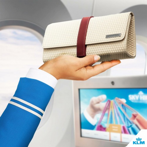 Dutch designer Jan Taminiau designs new KLM’s World Business Class comfort bags