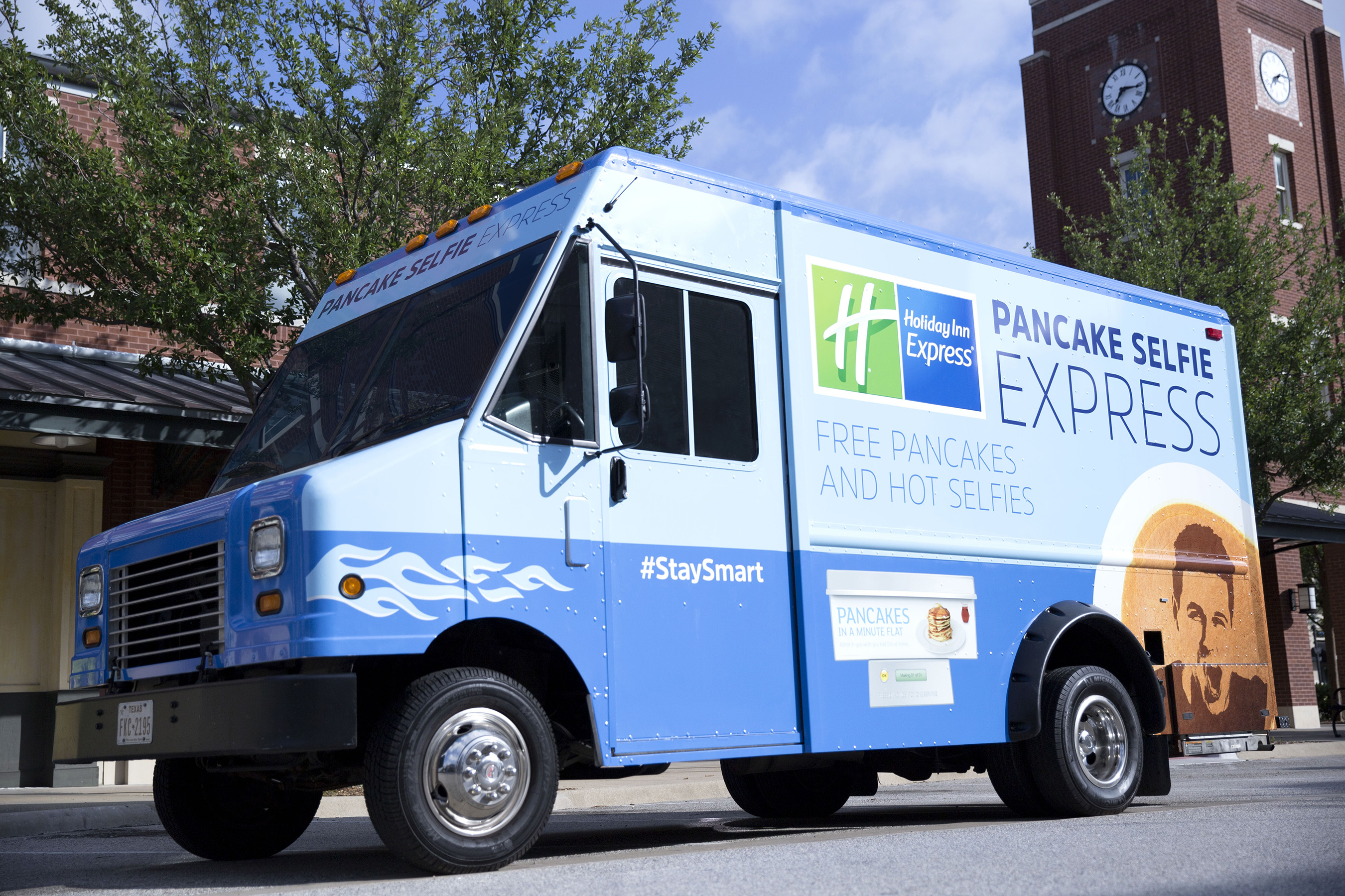 Holiday Inn Express® brand announces Pancake Selfie Express mobile breakfast tour on select Southeastern Conference football games this fall
