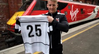 Team’s shirts of Darlington Football Club now sponsored by Virgin Trains