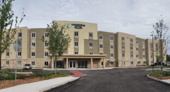 WoodSpring Suites Orlando International Drive officially opens