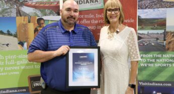 Indy Airport Employee recognized with Hoosier Hospitality Award