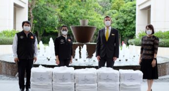 Siam Kempinski Hotel Bangkok supports setting up of field beds for COVID-19 patients’ at Wat Borom Niwat School