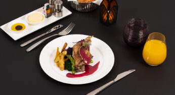 Qatar Airways introduces new curated meals made sustainably for its North American flights