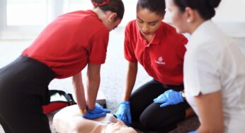 Emirates celebrates 3,000 new cabin crew recruits equipped with top-notch aviation first aid skills