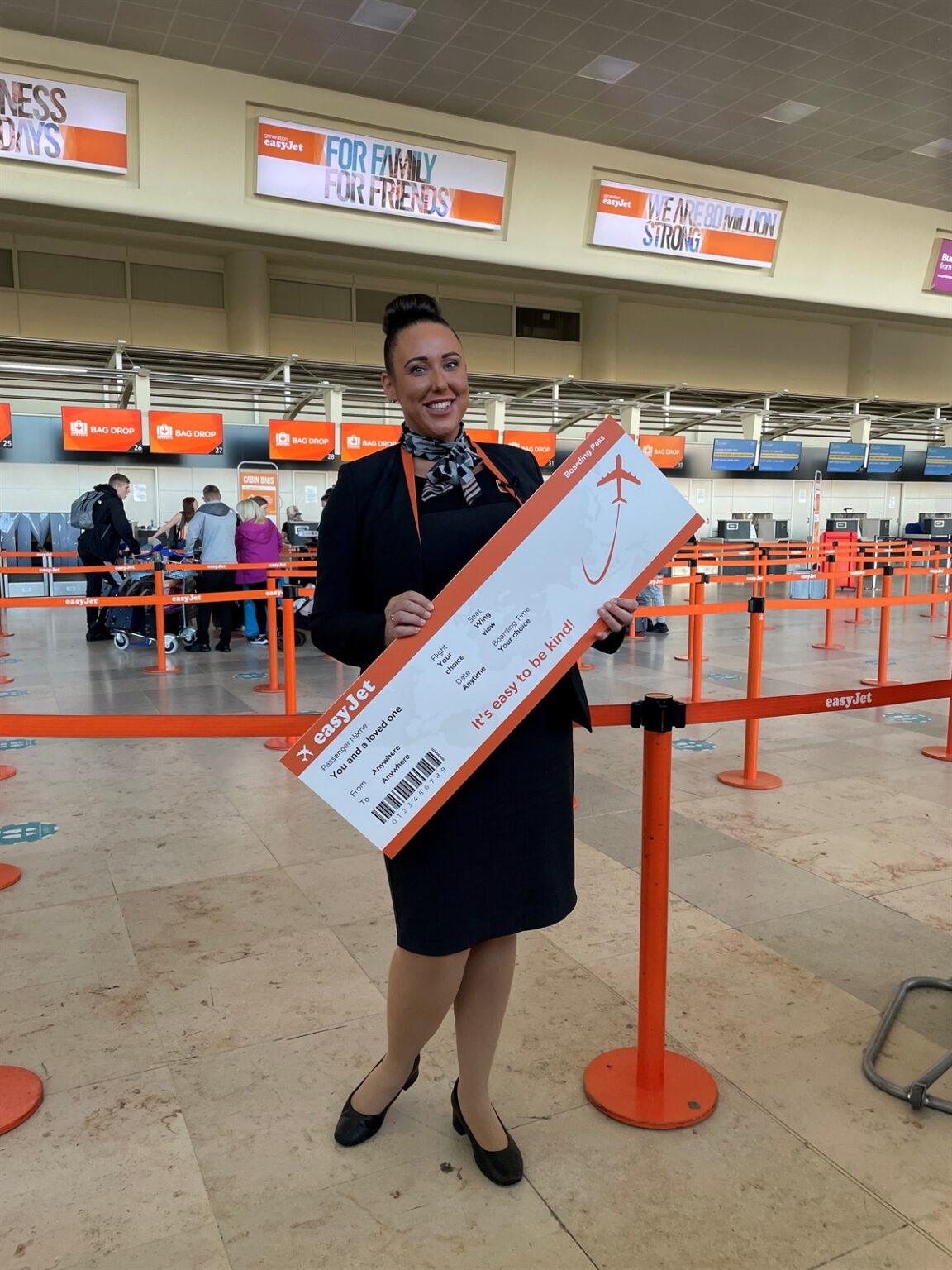 Travel PR News easyJet and easyJet holidays surprises passengers with